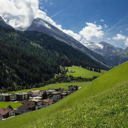 Hotel Hoehlenstein Juns-tux 4*