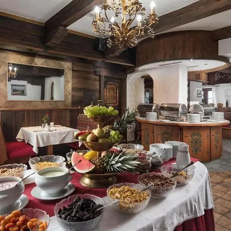 Hoehlenstein Juns-tux Hotel